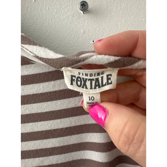 Finding Foxtale Girls 10 Brown & White Striped Long Sleeve Top Fossil Stripe Tee - Picture 2 of 3